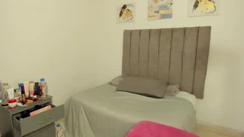 sarah__bigboobs online show from 14, 10, 2025