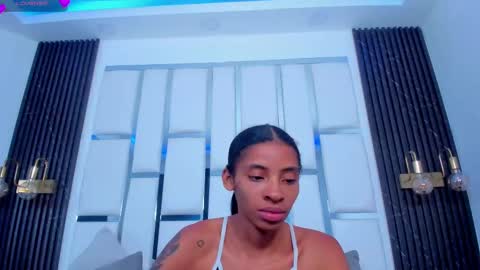 sarah_ashbourne online show from 4, 10, 2025