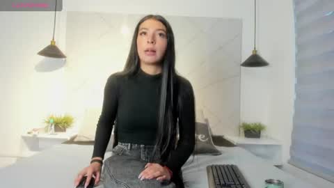 Snapshot of sarah_collens_ chatting on 16, 6, 2026 sarah_collens_ online show from 16, 6, 2026