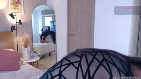 sarah_rayy online show from 9, 11, 2025