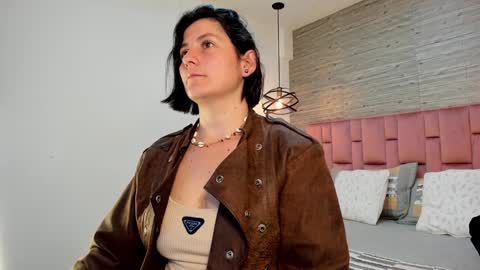 Sarah Deyvis online show from 23, 1, 2025