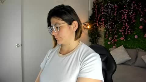 Sarah Deyvis online show from 12, 1, 2026