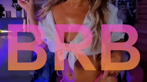 Divine Sarah NONUDE model online show from 2, 2, 2026