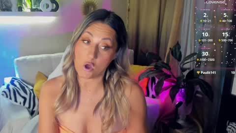 Divine Sarah NONUDE model online show from 25, 5, 2026
