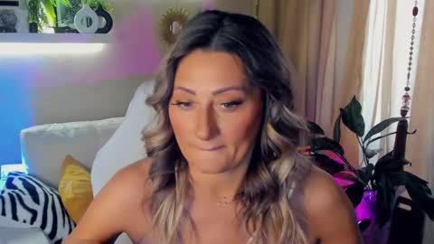 Divine Sarah NONUDE model online show from 31, 5, 2026