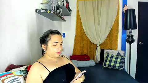 Snapshot of sarahjey chatting on 25, 5, 2026 SARAHJEY online show from 25, 5, 2026