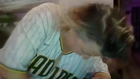 sarahlampo online show from 1, 3, 2026