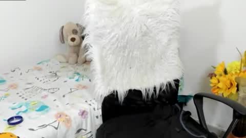 Snapshot of sarahlovexxv chatting on 3, 3, 2026 Sarah online show from 3, 3, 2026