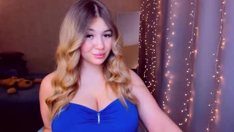 Sarah online show from 4, 3, 2025