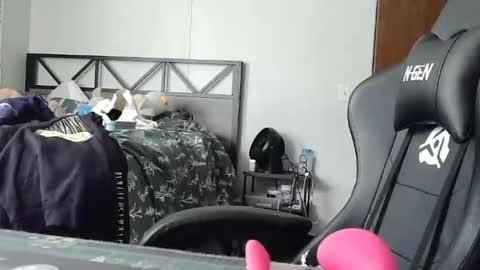 Sarah online show from 6, 4, 2026