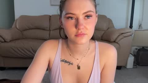 Snapshot of sarahxaoliver1 chatting on 17, 2, 2026 SarahxOliver online show from 17, 2, 2026