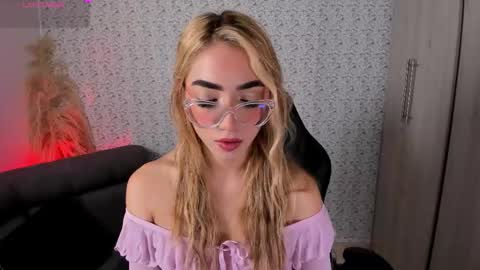 Sara jones   online show from 18, 3, 2026