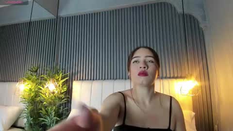 Sara   online show from 10, 11, 2025