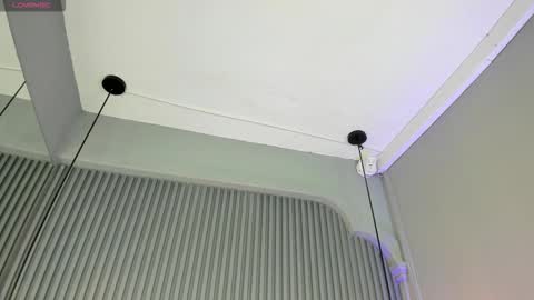 Sara   online show from 13, 11, 2025