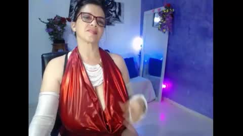 Snapshot of sarasmith2 chatting on 17, 1, 2025 sara online show from 17, 1, 2025