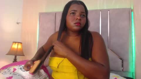 Snapshot of sarathomass chatting on 29, 5, 2026 Sara online show from 29, 5, 2026