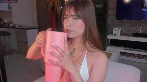   - independient model online show from 20, 6, 2026
