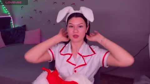 Snapshot of saravivid chatting on 17, 6, 2026 SaraVivid online show from 17, 6, 2026