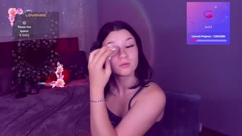 Snapshot of saravivid chatting on 23, 7, 2026 SaraVivid online show from 23, 7, 2026