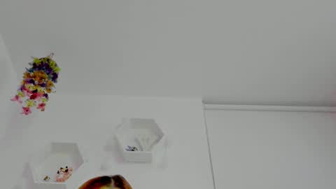 Saray  online show from 26, 9, 2025