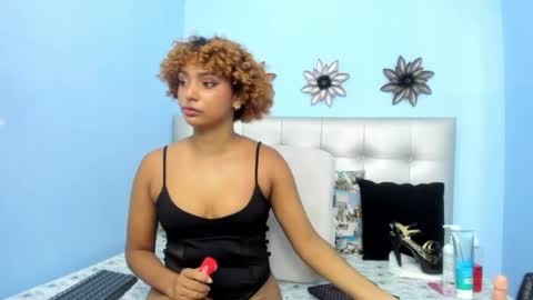 Snapshot of saray_sexy_love chatting on 29, 4, 2026 saray_sexy_love online show from 29, 4, 2026
