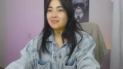 Snapshot of sarayjones chatting on 6, 8, 2026 SARAY online show from 6, 8, 2026