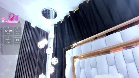 Snapshot of sarayroyse chatting on 23, 9, 2025 Saray online show from 23, 9, 2025