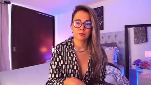 Snapshot of sarhamccormick chatting on 27, 6, 2026 sarha online show from 27, 6, 2026