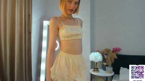 Your Selena 3 online show from 13, 9, 2025