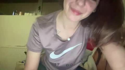 Sarrah online show from 12, 3, 2025