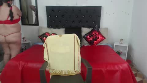 Snapshot of sasha_maturee chatting on 2, 3, 2025 sasha maturee online show from 2, 3, 2025