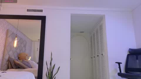 Snapshot of sasha_sinne chatting on 19, 6, 2026 sasha_sinne online show from 19, 6, 2026