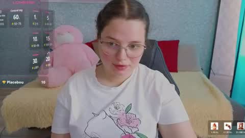 Snapshot of sashavibe chatting on 19, 6, 2026 Sasha online show from 19, 6, 2026