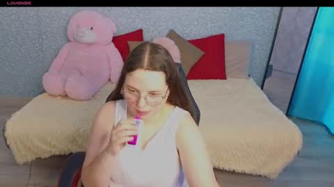 Snapshot of sashavibe chatting on 27, 6, 2026 Sasha online show from 27, 6, 2026