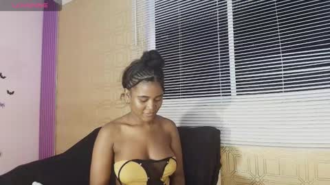 SashhaLux22 online show from 10, 11, 2025