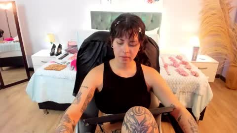 saskia_vellour online show from 11, 3, 2026