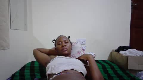 sassy_bella online show from 5, 3, 2025