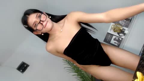 Snapshot of sassy_monie chatting on 30, 1, 2025 sassy_monie online show from 30, 1, 2025