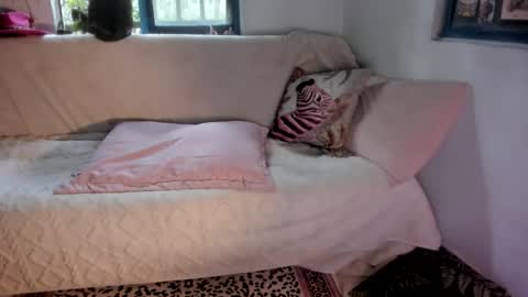 Ms. Oh   online show from 9, 4, 2026