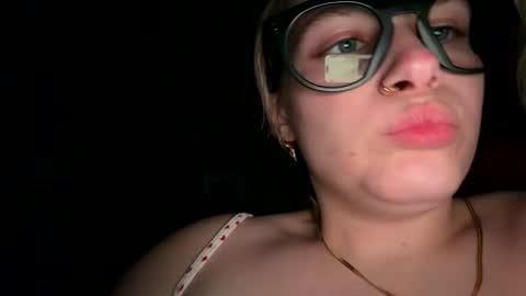 sassysquirtsmmm online show from 3, 3, 2026