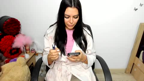 sassytiff online show from 14, 5, 2026