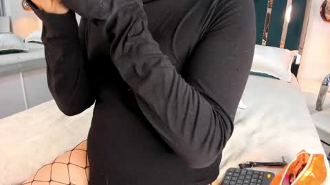Saturningsweets online show from 25, 5, 2026
