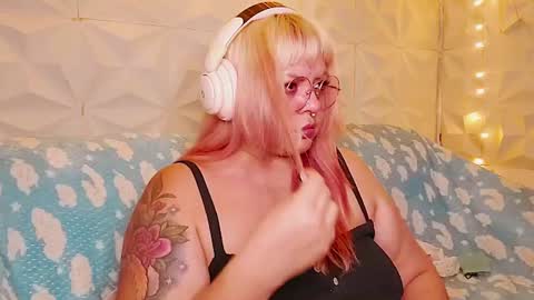 Snapshot of satyn_doll chatting on 13, 6, 2026 Gina George online show from 13, 6, 2026