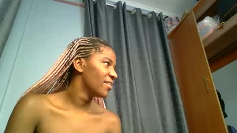 Snapshot of sauce_pety chatting on 27, 4, 2026 pety online show from 27, 4, 2026
