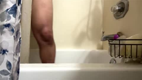 Snapshot of saucy_latino chatting on 5, 1, 2026 ElVergone online show from 5, 1, 2026