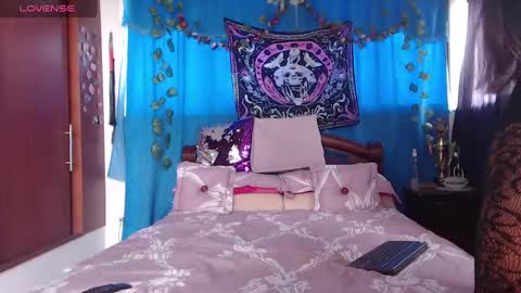 Zaren online show from 7, 1, 2025