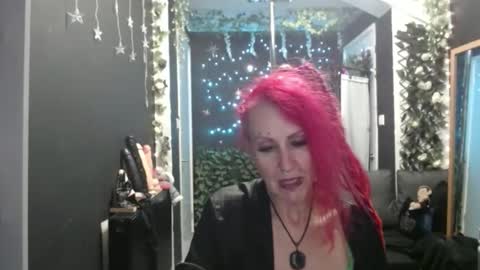 SaucySky online show from 26, 11, 2025