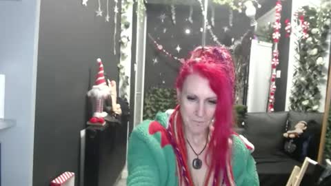 SaucySky online show from 19, 12, 2025