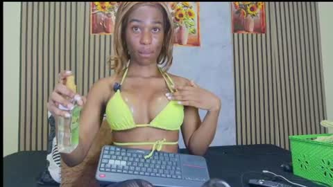 Snapshot of savory_pussy18 chatting on 28, 7, 2026 savory_pussy18 online show from 28, 7, 2026
