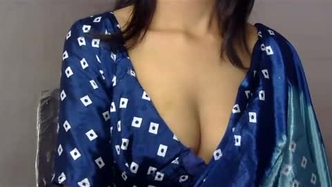 Snapshot of saxee_love chatting on 23, 12, 2024 saxee online show from 23, 12, 2024